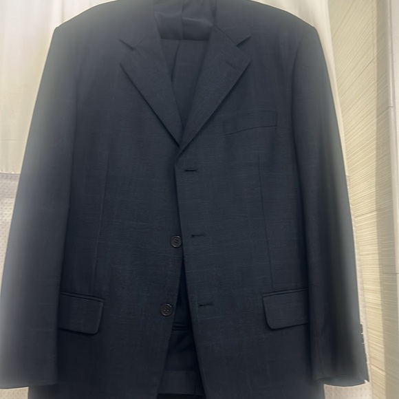 52L Hugo Boss Suit Dark Navy- pants / trousers/ all cn adjusted by a tailor